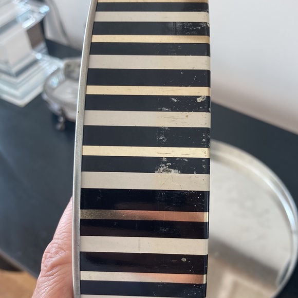 Vintage Christmas Tin - Picture 8 of 8